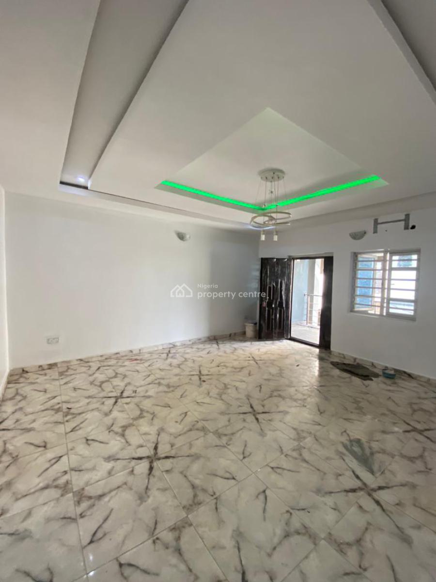 Standard 3 Bedroom Apartment Upstairs, Peaceland Ogombo, Ajah, Lagos, Flat / Apartment for Rent