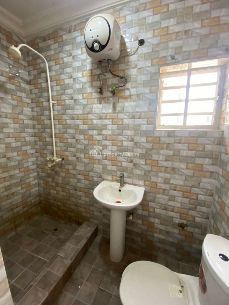 Standard 3 Bedroom Apartment Upstairs, Peaceland Ogombo, Ajah, Lagos, Flat / Apartment for Rent