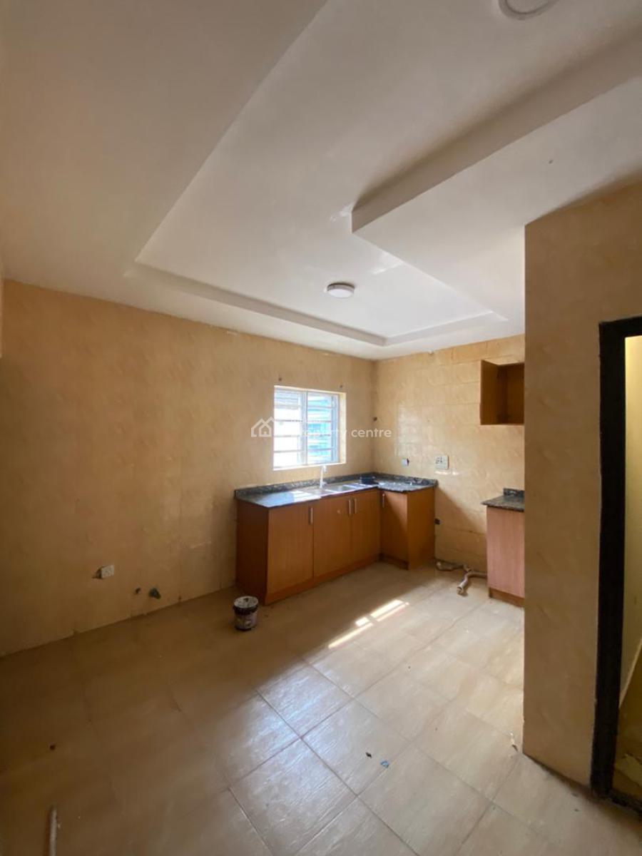 Standard 3 Bedroom Apartment Upstairs, Peaceland Ogombo, Ajah, Lagos, Flat / Apartment for Rent