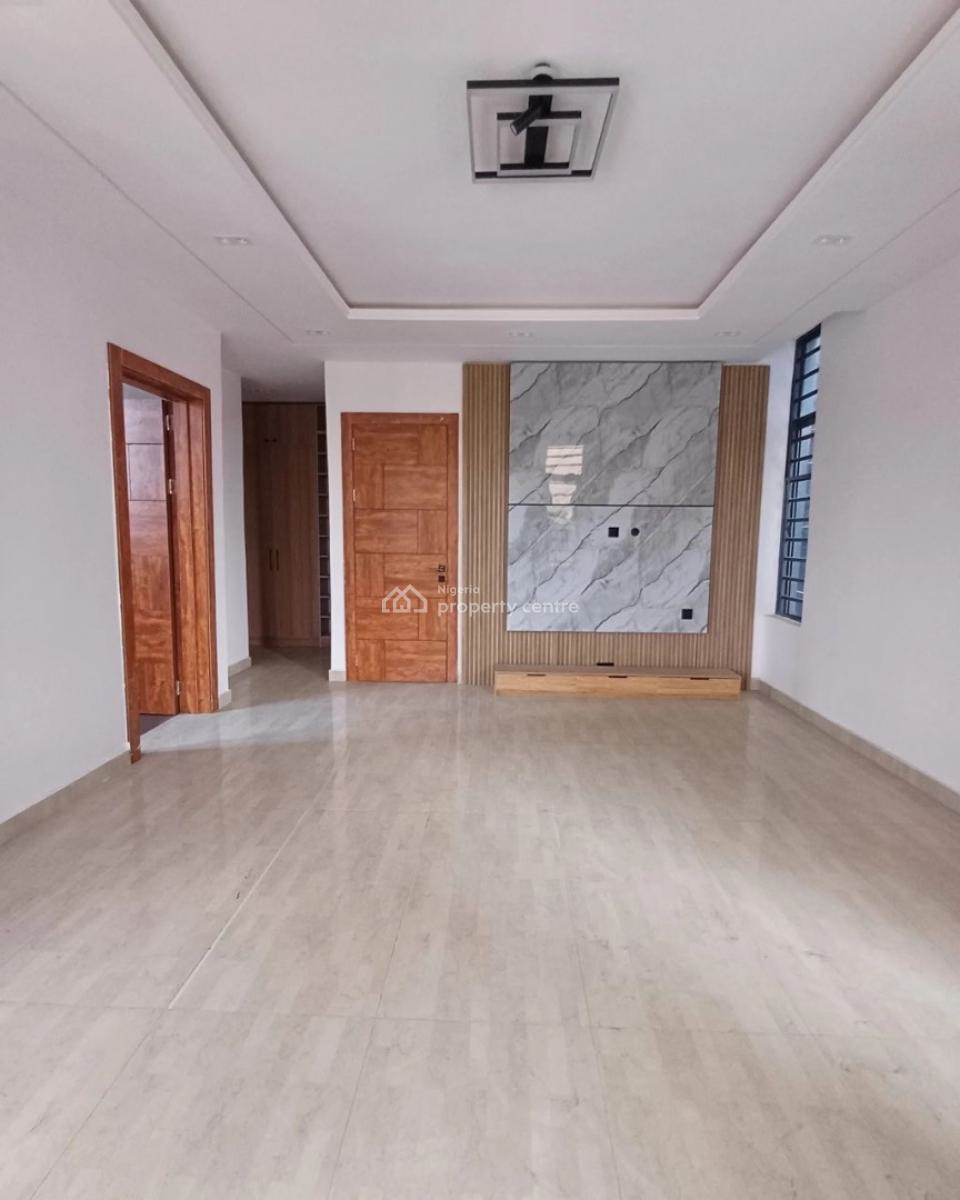 Newly Built 5 Bedroom House, Lekki Phase 1, Lekki, Lagos, Office Space for Rent