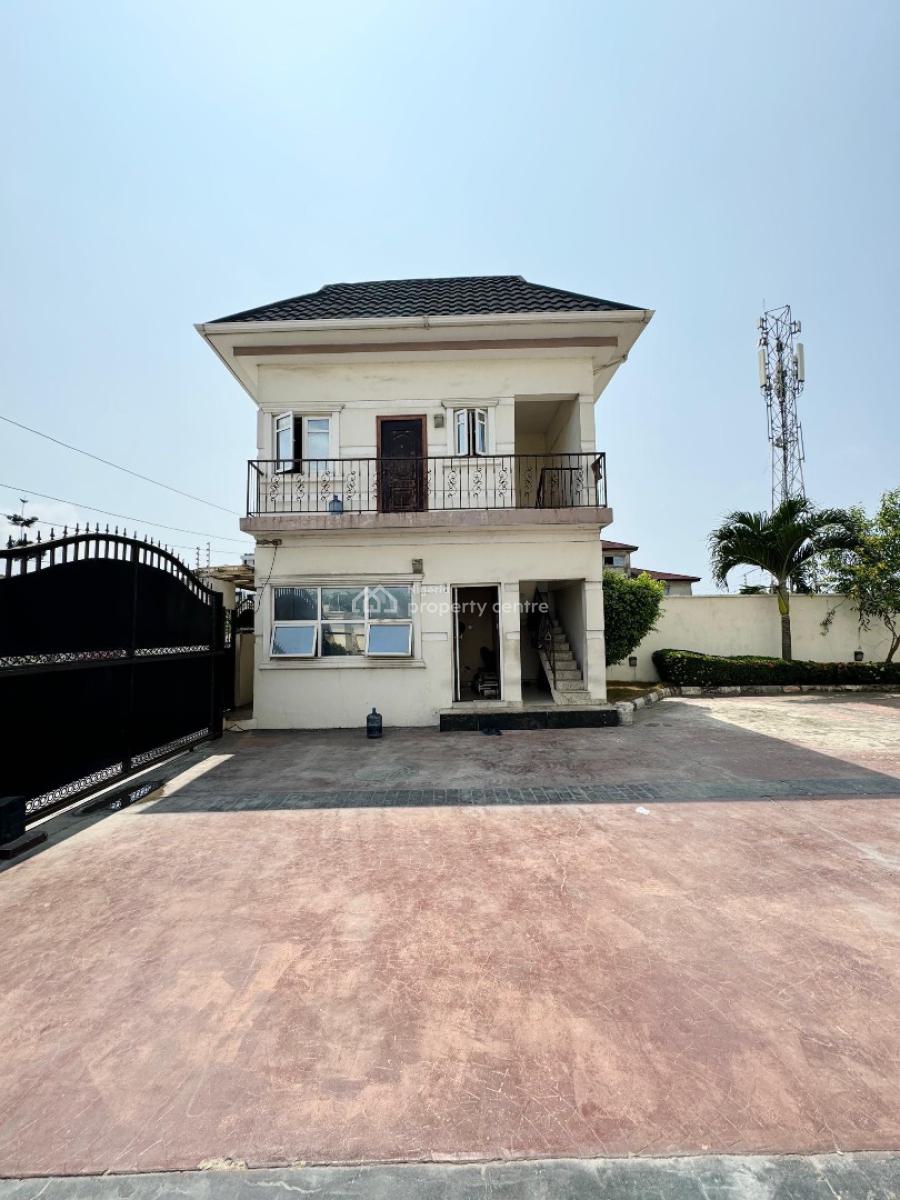 a Grand and Exceptionally Spacious 8-bedroom Mansion, Lekki Phase 1, Lekki, Lagos, House for Sale