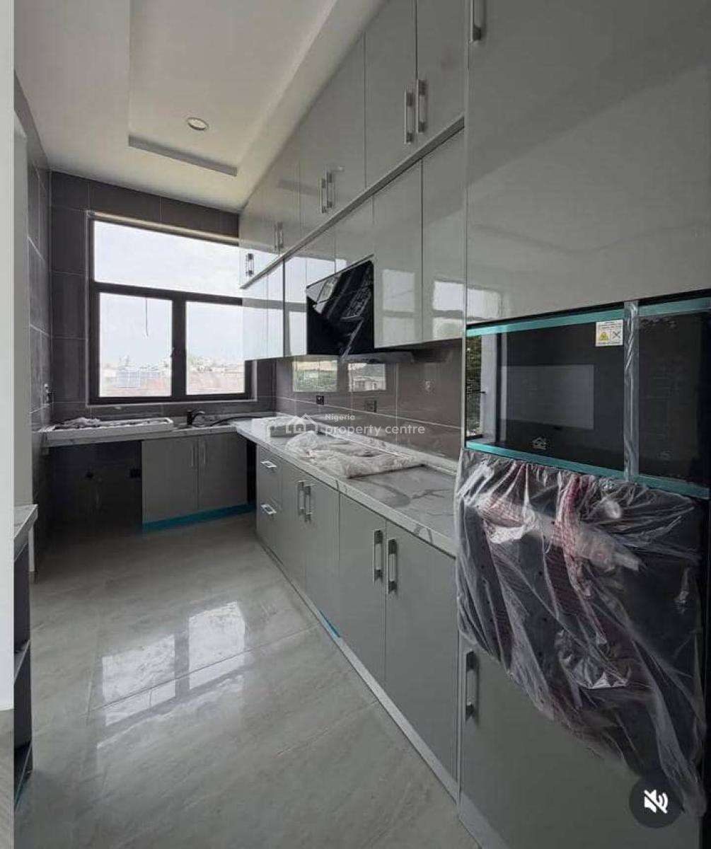 Luxury 2bedroom Apartment with Bq, Lekki Phase 1, Lekki, Lagos, Flat / Apartment for Rent