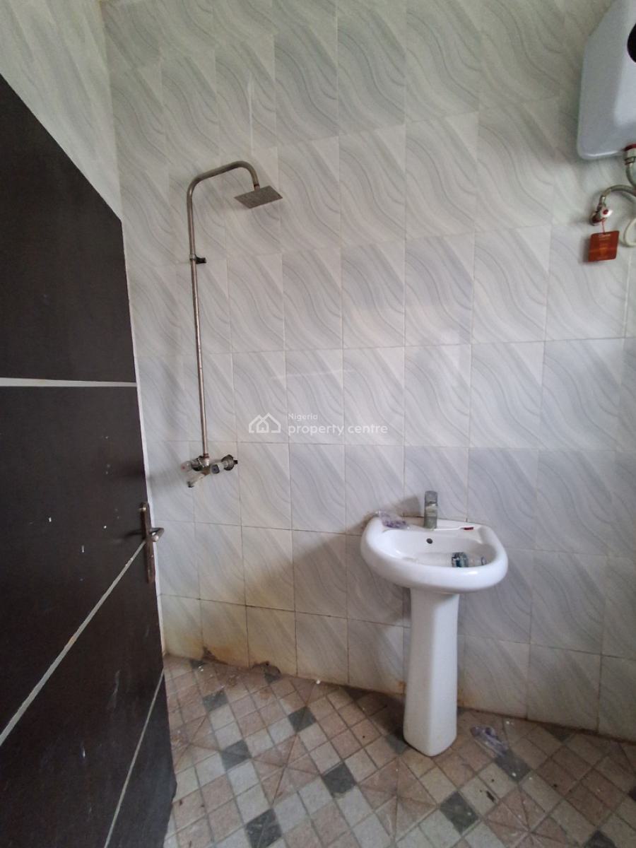 3bedroom Flat, Close to Addo Road About, Badore, Ajah, Lagos, House for Rent