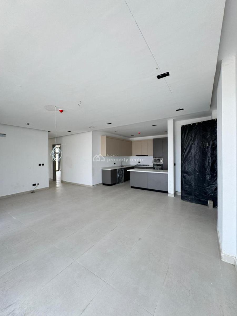 Excellent 2 Bedroom Apartment, Lekki Phase 1, Lekki, Lagos, Flat / Apartment for Sale