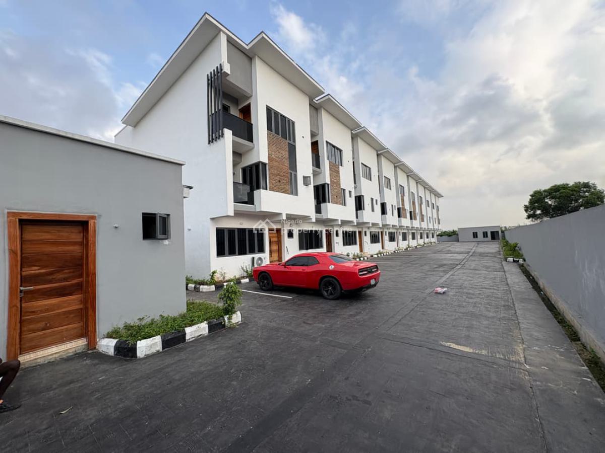 Brand New 4bd Terrace + Bq Serviced with Pool/gym, Admiralty Way, Lekki Phase 1 Lagos Nigeria, Lekki Phase 1, Lekki, Lagos, Flat / Apartment for Rent