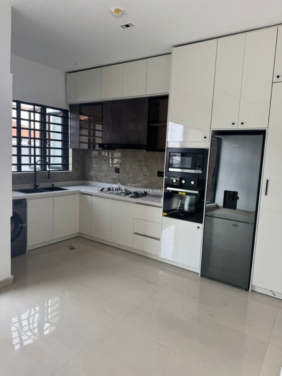 Prime Investment Opportunity -- Lekki Phase 1 -luxury 2-bedroom Apartm, Lekki Phase 1, Lekki, Lagos, Flat / Apartment for Sale