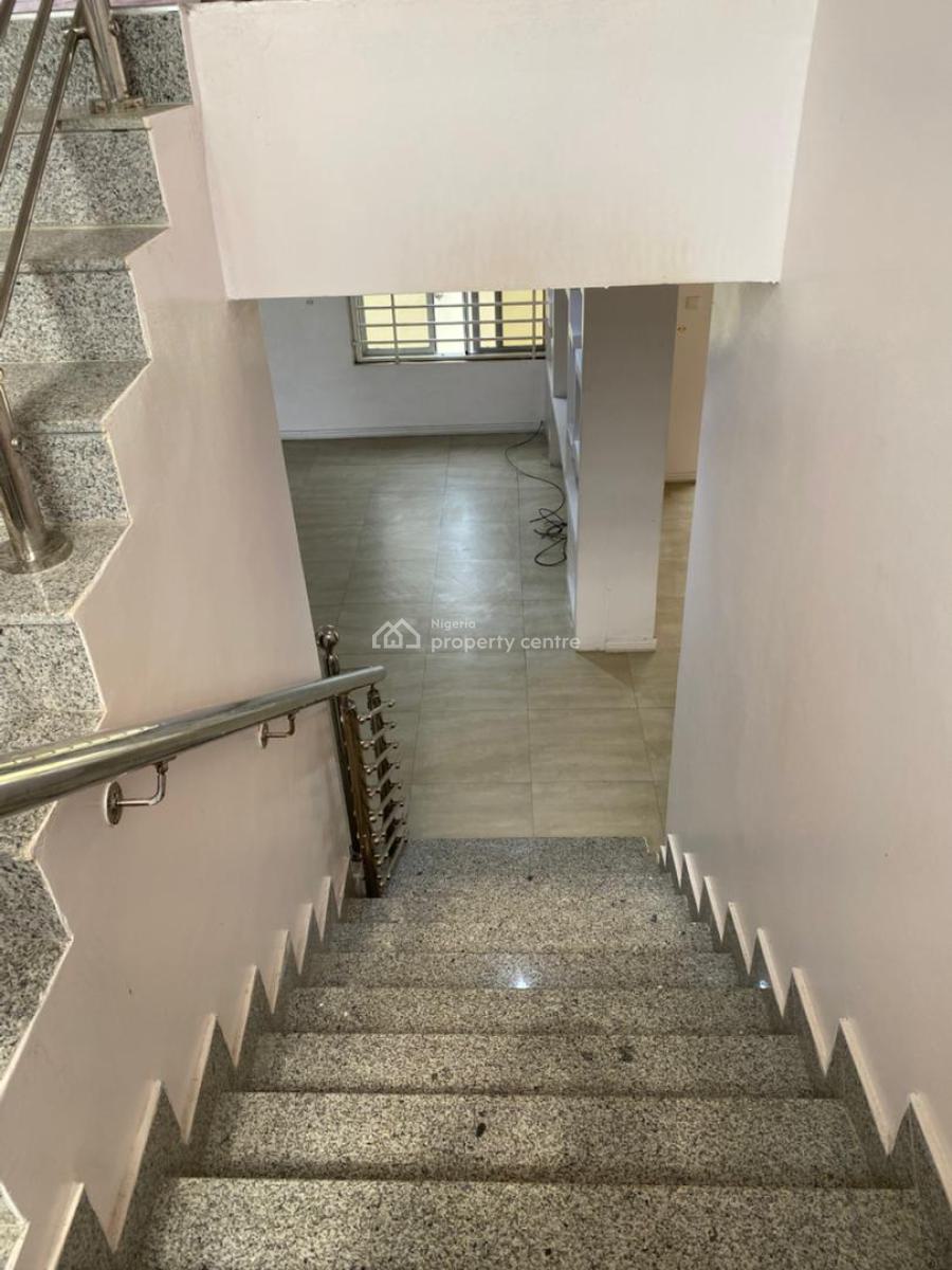 Luxury 4-bedroom Semi-detached House with Bq  at Pinnock Beach, Pinnock Beach Estate, Osapa, Lekki, Lagos, Semi-detached Duplex for Rent