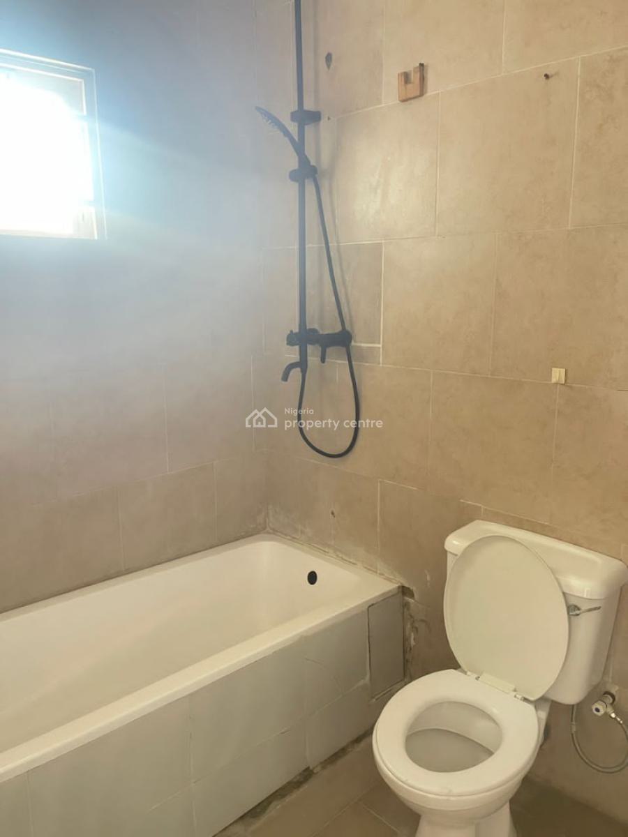 Luxury Standard Ensuit 3 Bedroom Spacious Apt with Bq, in a Serene Environment, Lekki Phase 1, Lekki, Lagos, Flat / Apartment for Rent