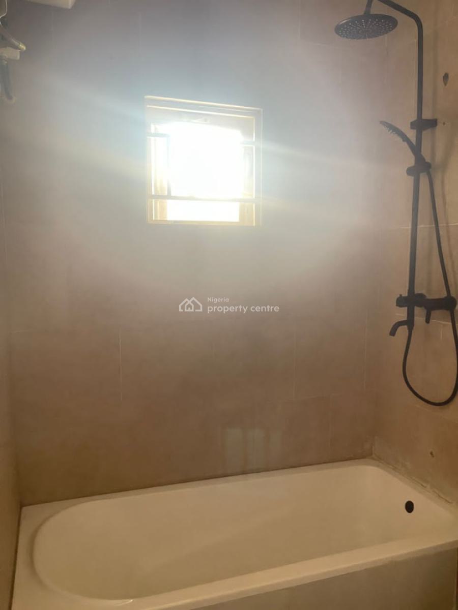 Luxury Standard Ensuit 3 Bedroom Spacious Apt with Bq, in a Serene Environment, Lekki Phase 1, Lekki, Lagos, Flat / Apartment for Rent