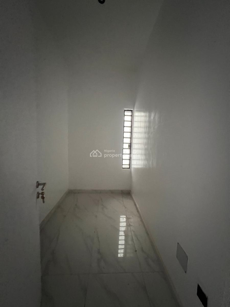 5 Bedrooms Gra Ikeja, Gra Ikeja, Ikeja Gra, Ikeja, Lagos, Semi-detached Duplex for Sale