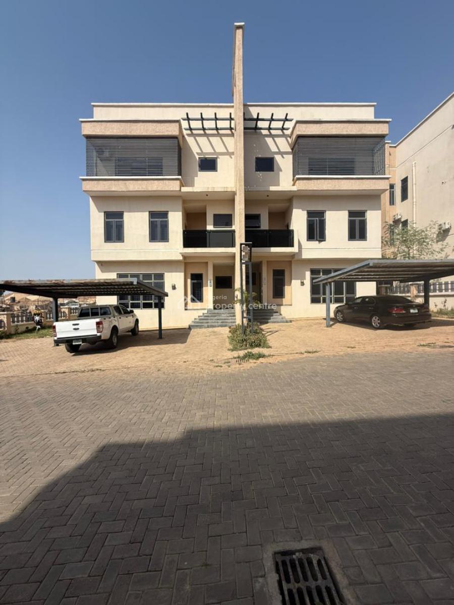 Smart and Tasteful Finished Semi Detached Duplex, Guzape District, Abuja, Semi-detached Duplex for Rent