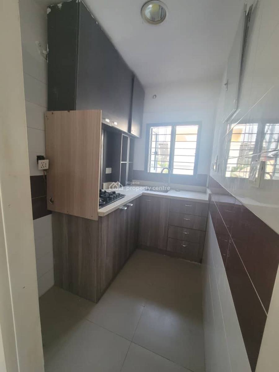 1 Bedroom Apartment in a Secure Estate, Lekki Phase 1 Rhs, Lekki, Lagos, Mini Flat (room and Parlour) for Rent