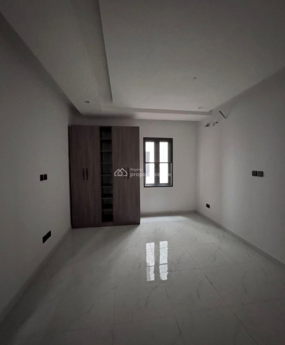 2 Bedroom Apartment with Bq, Ilasan, Lekki, Lagos, Flat / Apartment for Sale