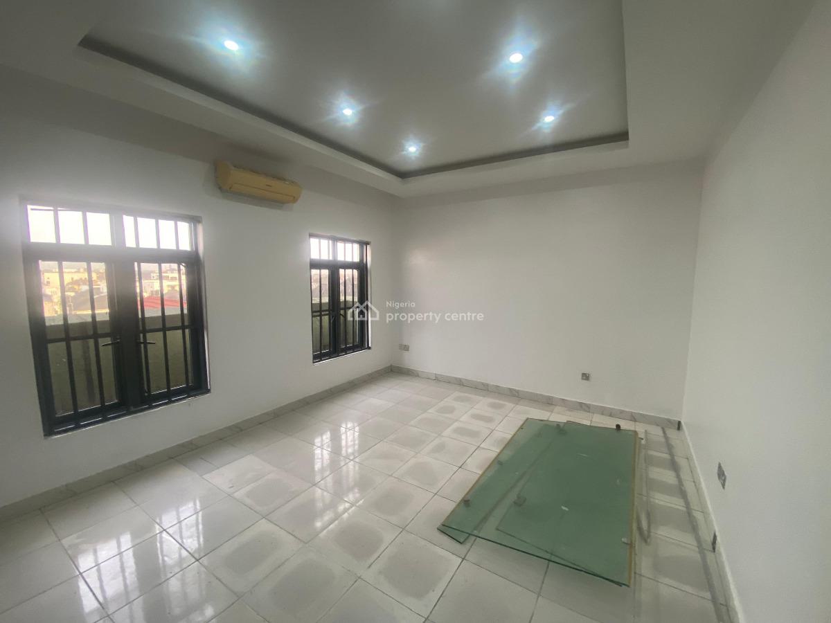 3bedroom Penthouse Apartment with Bq in a Gated Call to Access Estate, Agungi, Lekki, Lagos, Flat / Apartment for Rent