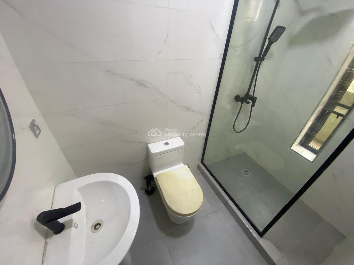 3bedroom Penthouse Apartment with Bq in a Gated Call to Access Estate, Agungi, Lekki, Lagos, Flat / Apartment for Rent