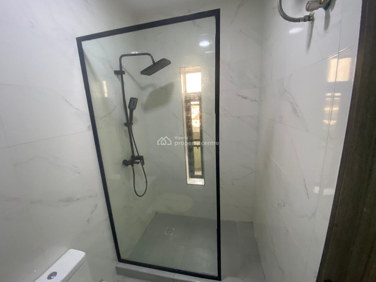 3bedroom Penthouse Apartment with Bq in a Gated Call to Access Estate, Agungi, Lekki, Lagos, Flat / Apartment for Rent