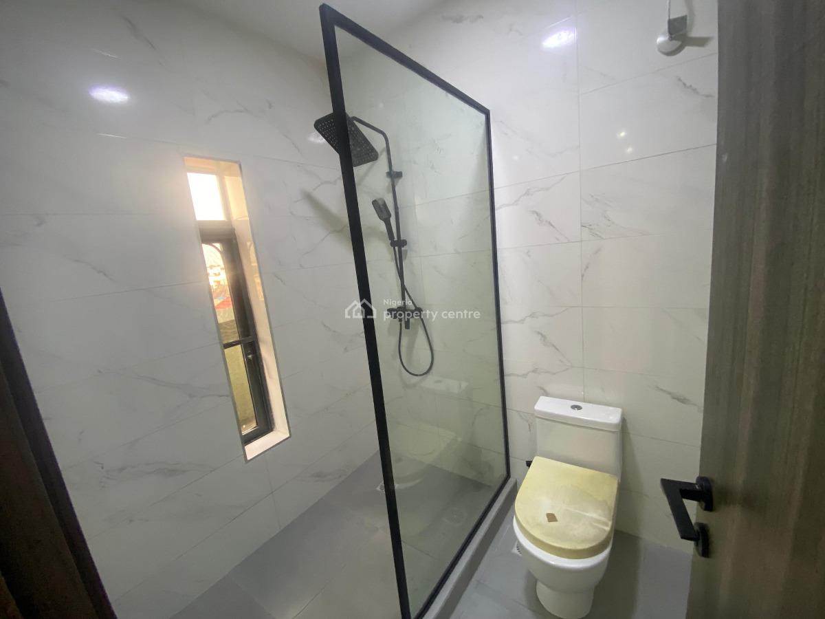 3bedroom Penthouse Apartment with Bq in a Gated Call to Access Estate, Agungi, Lekki, Lagos, Flat / Apartment for Rent