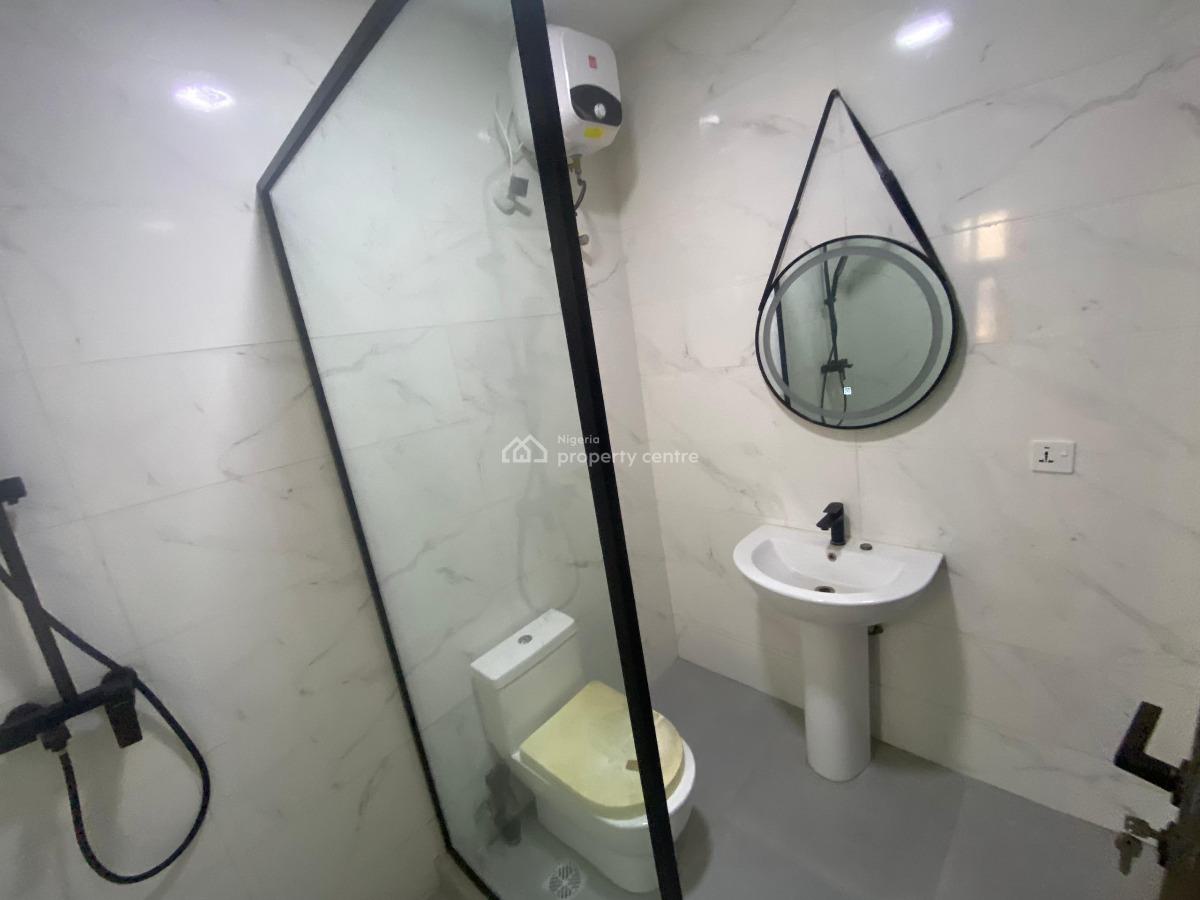 3bedroom Penthouse Apartment with Bq in a Gated Call to Access Estate, Agungi, Lekki, Lagos, Flat / Apartment for Rent