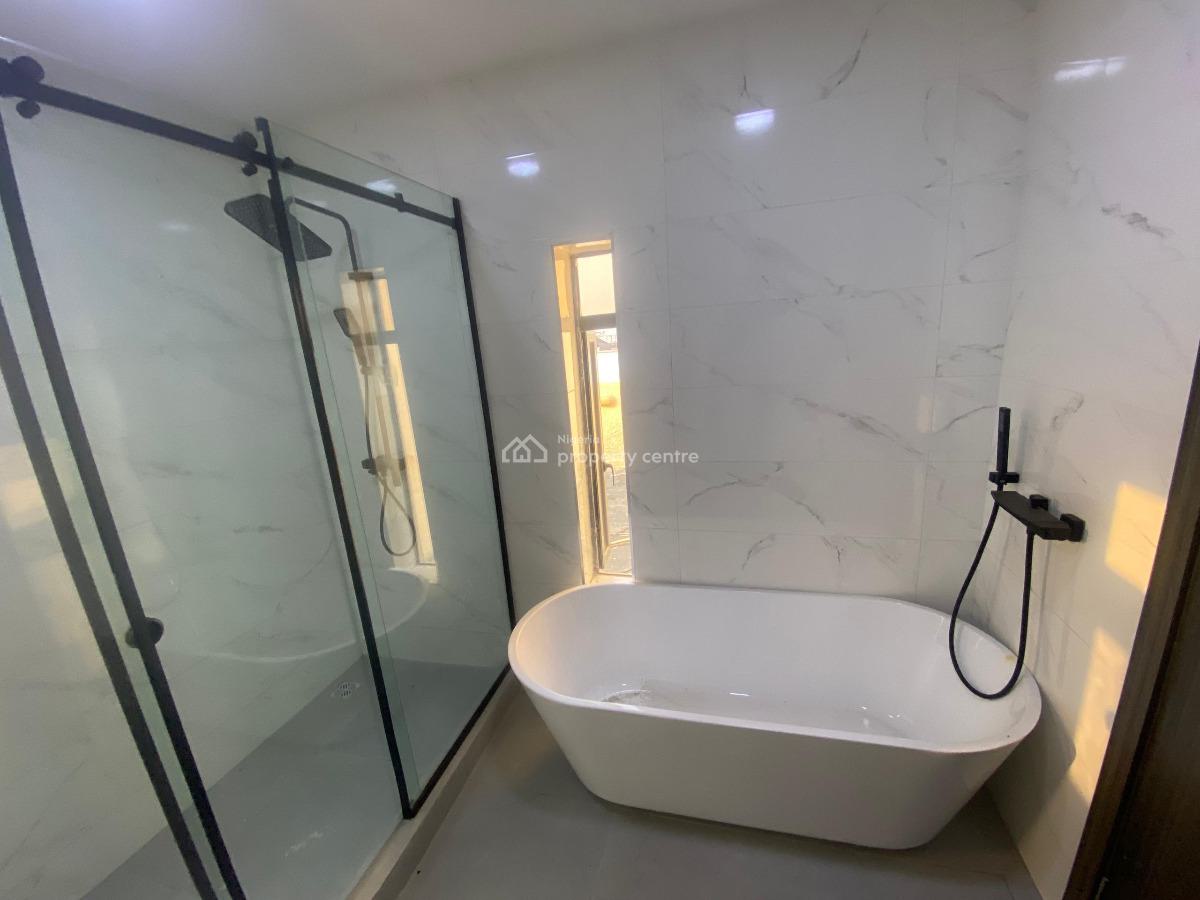 3bedroom Penthouse Apartment with Bq in a Gated Call to Access Estate, Agungi, Lekki, Lagos, Flat / Apartment for Rent