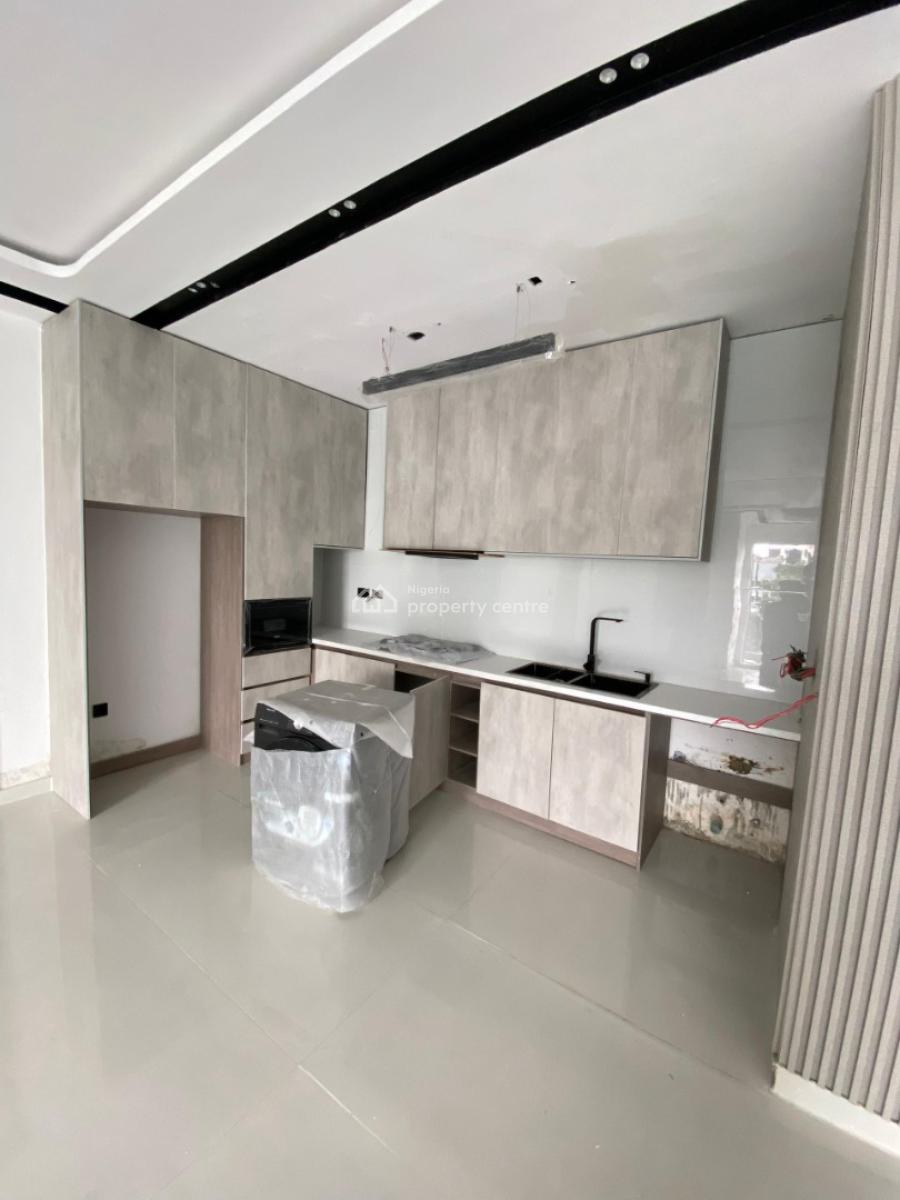 Capacious 2 Bedroom Serviced Apartment, Phase 1, Lekki, Lagos, Block of Flats for Sale