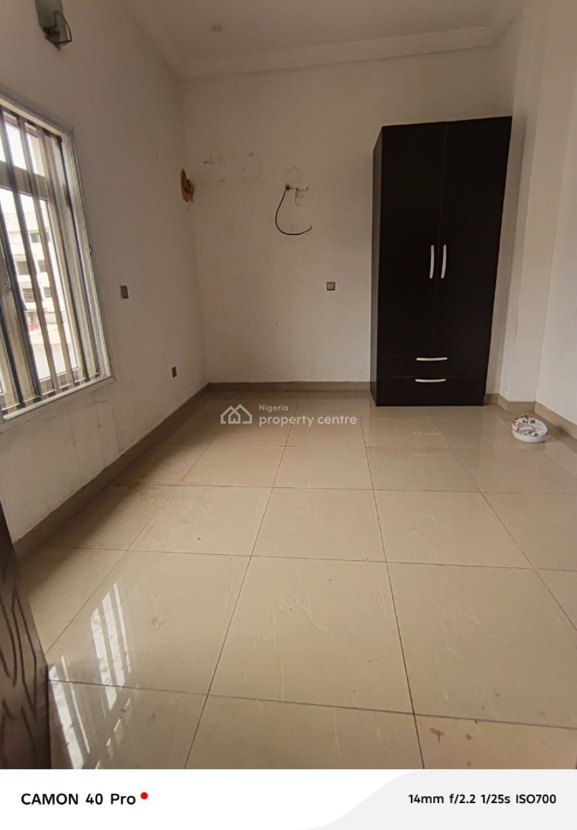 3 Bedroom Flat Upstairs in Idado Estate, Oba Musa Street, Idado, Lekki, Lagos, Flat / Apartment for Rent