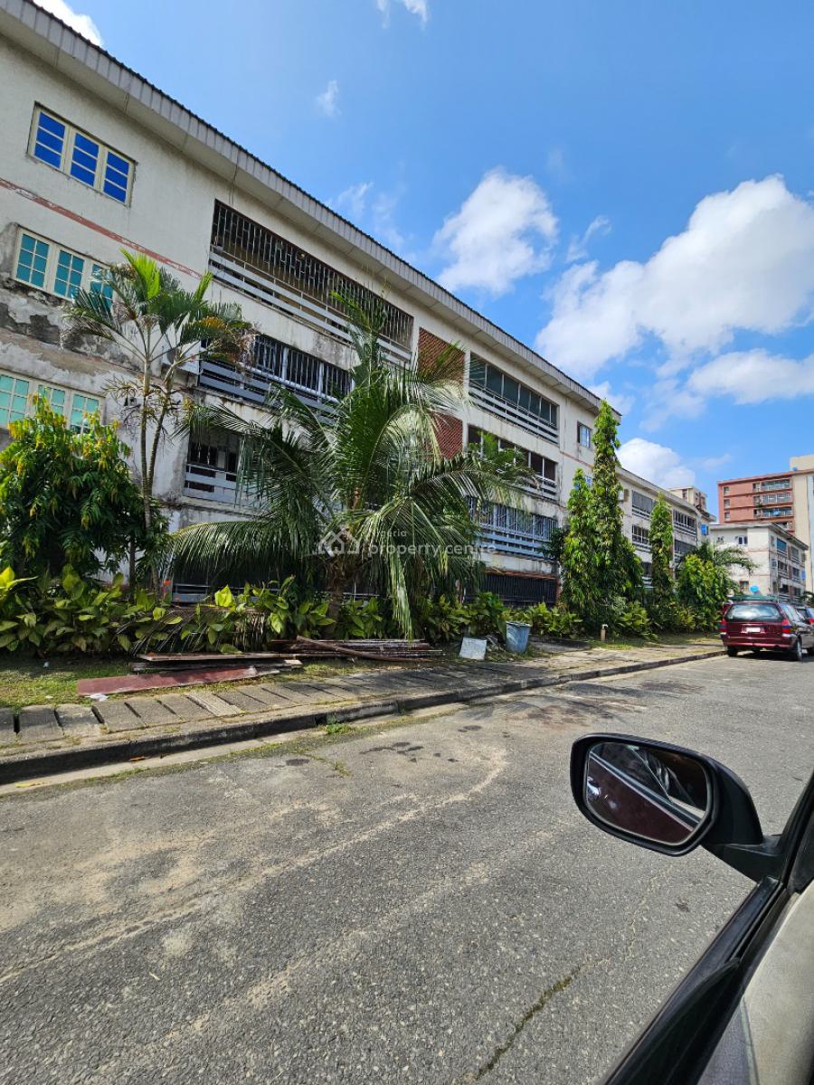 2 Bedroom Apartment, Cbn Estate Satellite Town, Amuwo Odofin, Lagos, Flat / Apartment for Sale