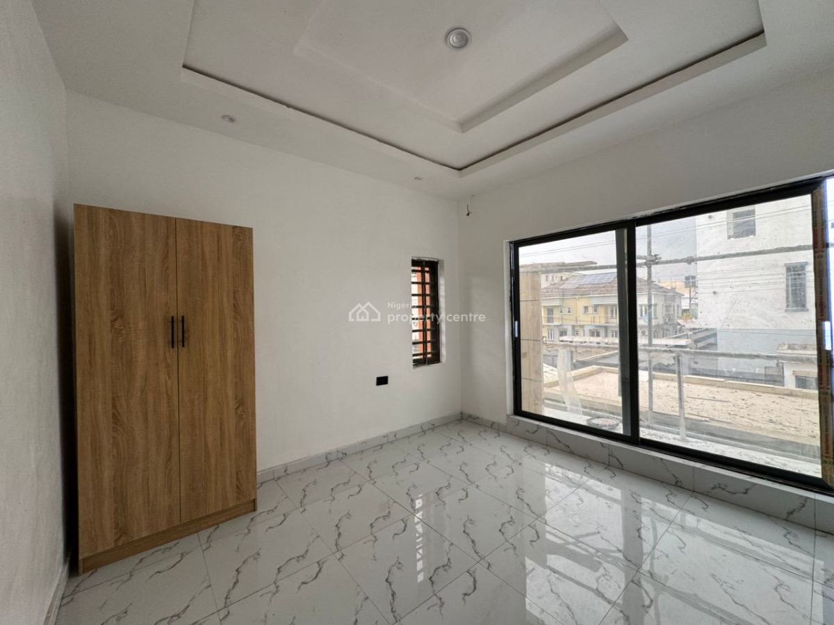 Brand Newly Built Serviced Luxury 3bedrooms Apartment, Ologolo, Lekki, Lagos, Flat / Apartment for Rent