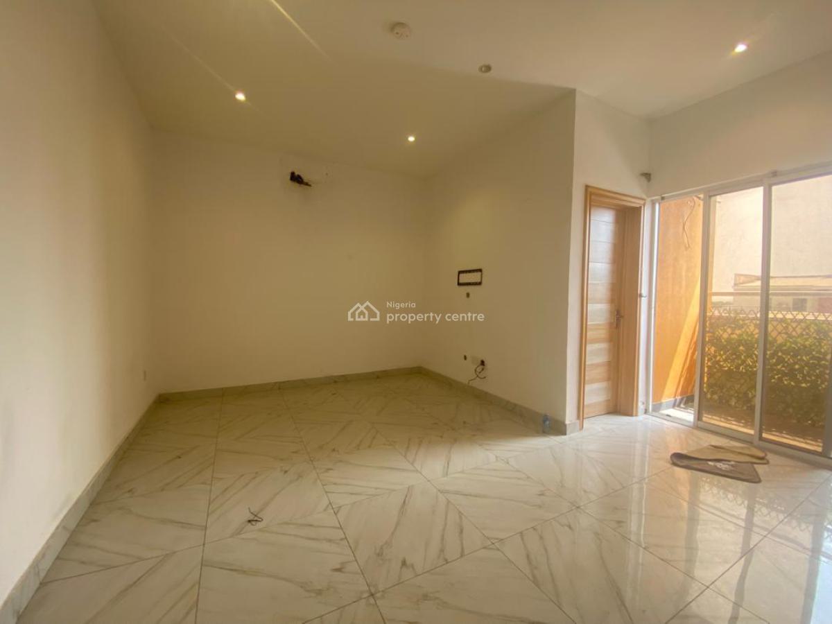 2bedroom Apartment, Lekki Phase 1, Lekki, Lagos, Flat / Apartment for Rent