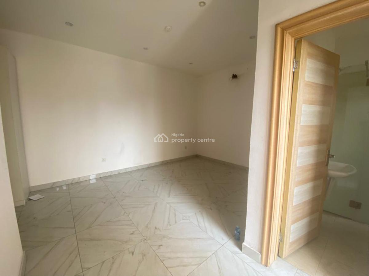 2bedroom Apartment, Lekki Phase 1, Lekki, Lagos, Flat / Apartment for Rent