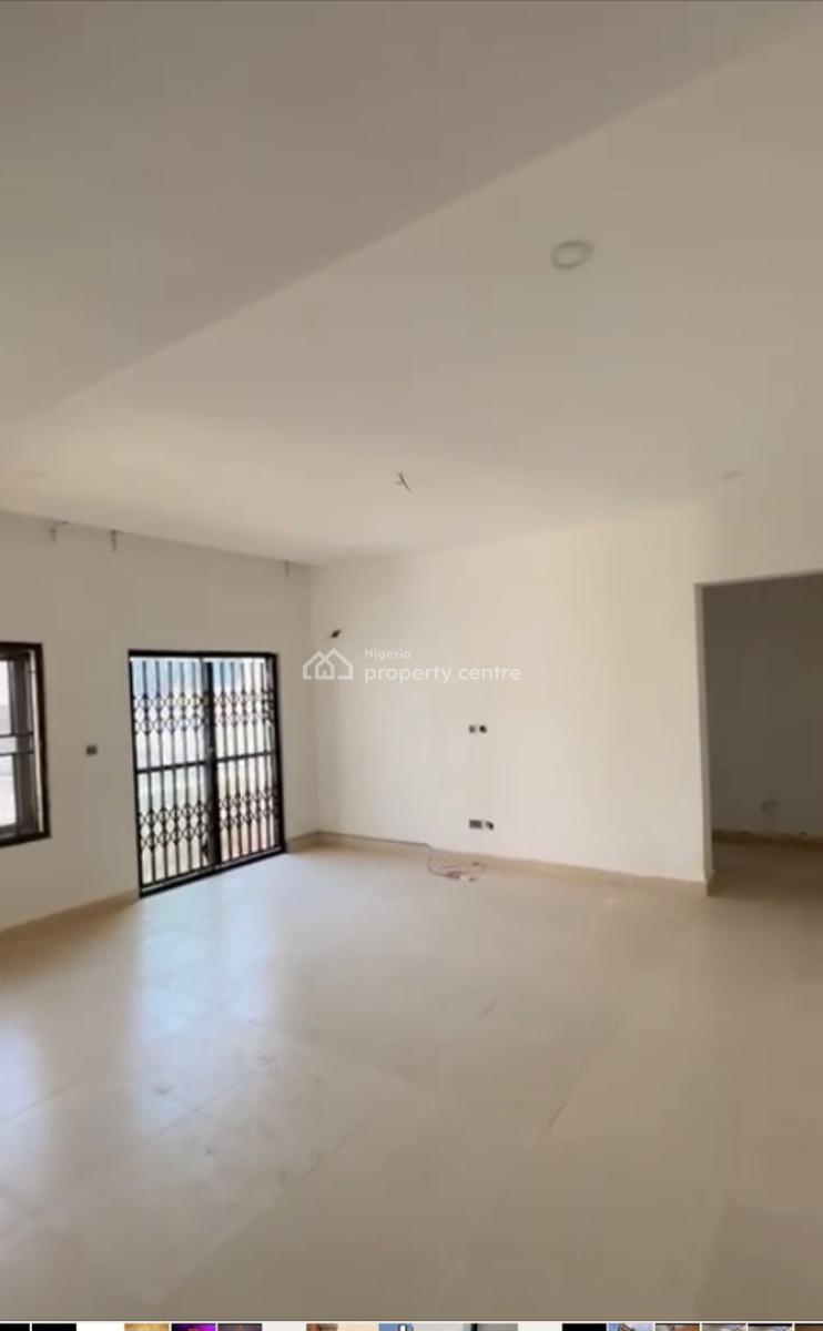 Luxury 3bedroom En-suite Block of Flats + Tarred Road, Gilmor, Jahi, Abuja, Block of Flats for Sale