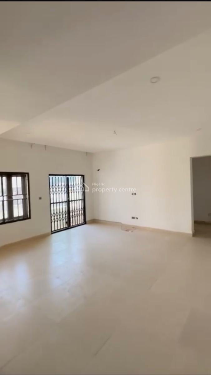 Luxury 3bedroom En-suite Block of Flats + Tarred Road, Gilmor, Jahi, Abuja, Block of Flats for Sale