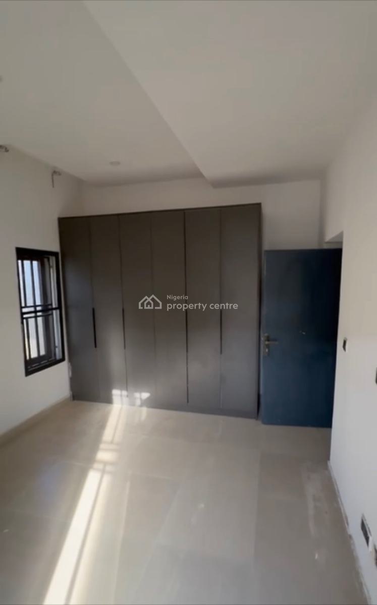 Luxury 3bedroom En-suite Block of Flats + Tarred Road, Gilmor, Jahi, Abuja, Block of Flats for Sale