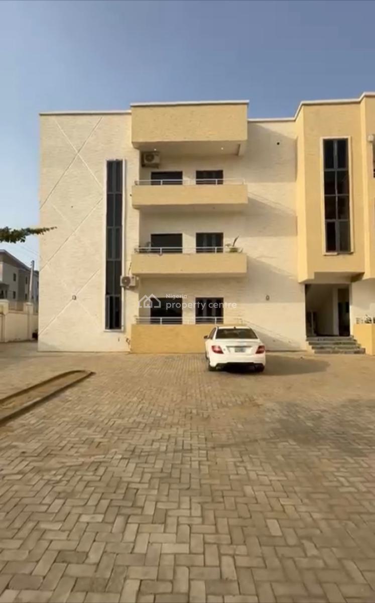 Luxury 3bedroom En-suite Block of Flats + Tarred Road, Gilmor, Jahi, Abuja, Block of Flats for Sale