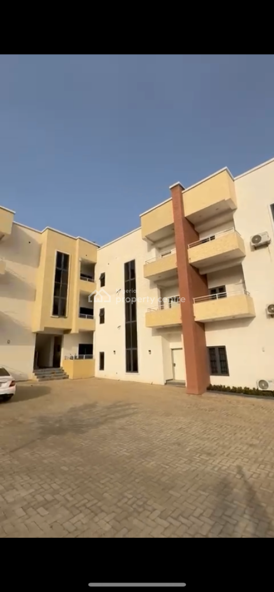 Luxury 3bedroom En-suite Block of Flats + Tarred Road, Gilmor, Jahi, Abuja, Block of Flats for Sale