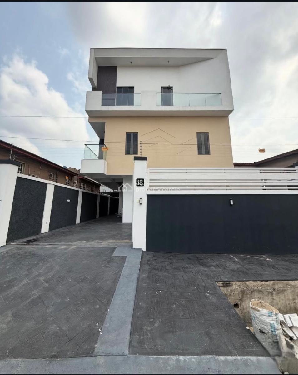 4 Bedroom Spacious House with 2 Rooms Bq, Ikeja, Ikeja, Lagos, Detached Duplex for Sale