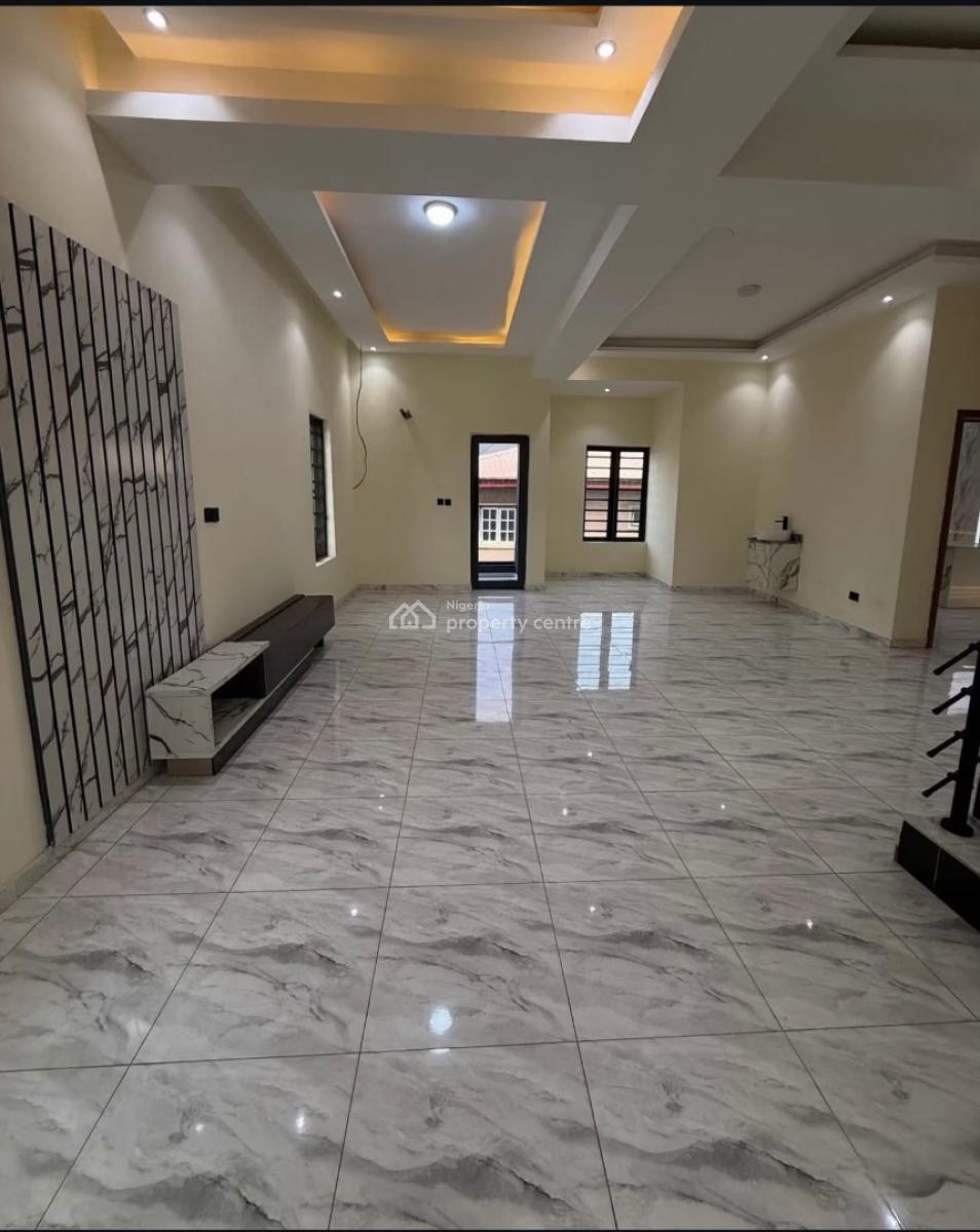 4 Bedroom Spacious House with 2 Rooms Bq, Ikeja, Ikeja, Lagos, Detached Duplex for Sale
