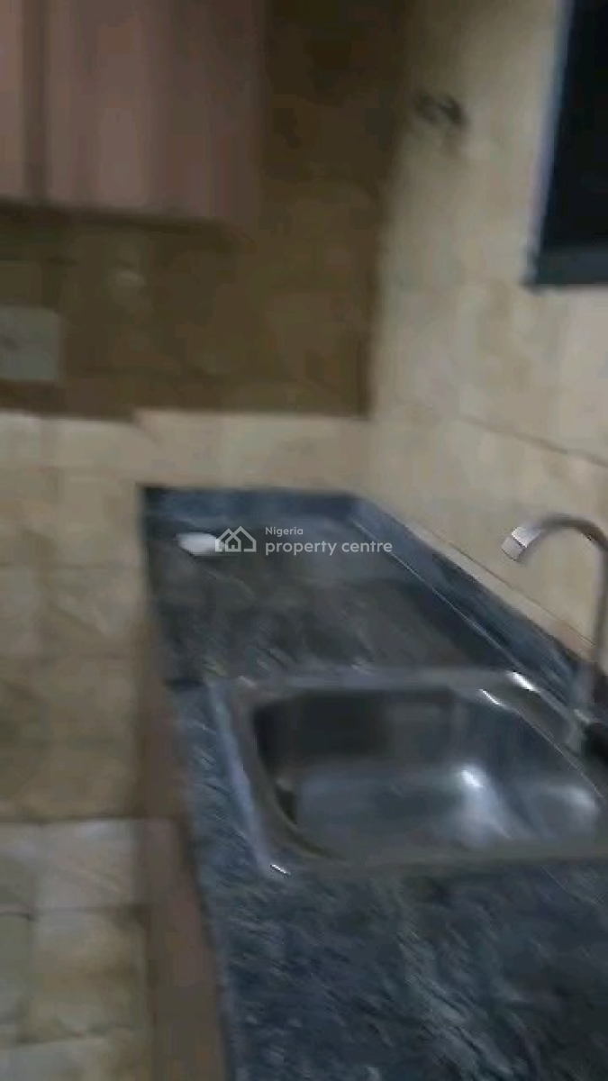 Spacious 2-bedroom Flat in Prime Apo Legislative Quarters,, Legislative Quarters Nass, Apo, Abuja, Flat / Apartment for Rent