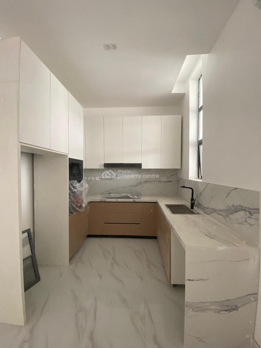 a Lovely Built 1 Bedroom Apartment in a Nice and Serene Neighborhood, Lekki, Lagos, Flat / Apartment for Sale