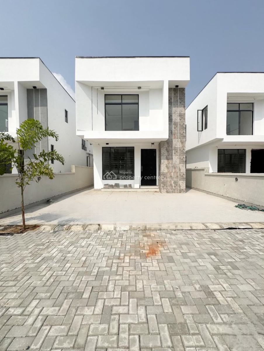 Fully Serviced 4 Bedroom Detached Duplex with a Pool, Lekki, Lagos, Detached Duplex for Sale