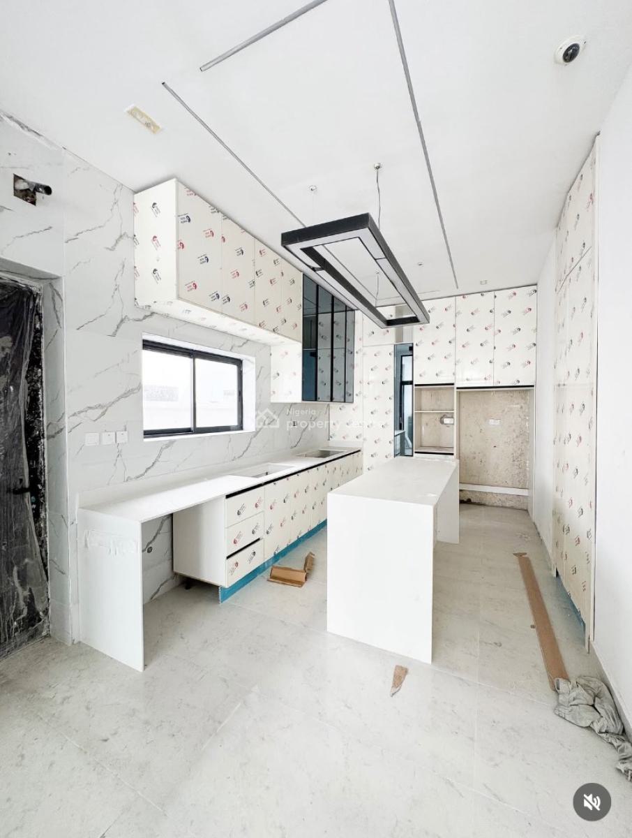 Fully Serviced 4 Bedroom Detached Duplex with a Pool, Lekki, Lagos, Detached Duplex for Sale