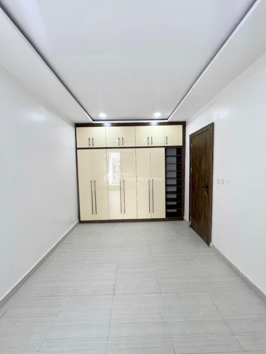 Two Bedroom Flat Fully Serviced Available with Constant Light, Ikate, Lekki, Lagos, House for Rent