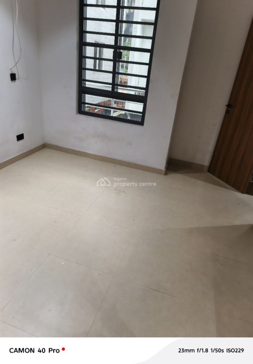 5bed Room Terrace Self Compound, Sinari, Victoria Island (vi), Lagos, Flat / Apartment for Rent