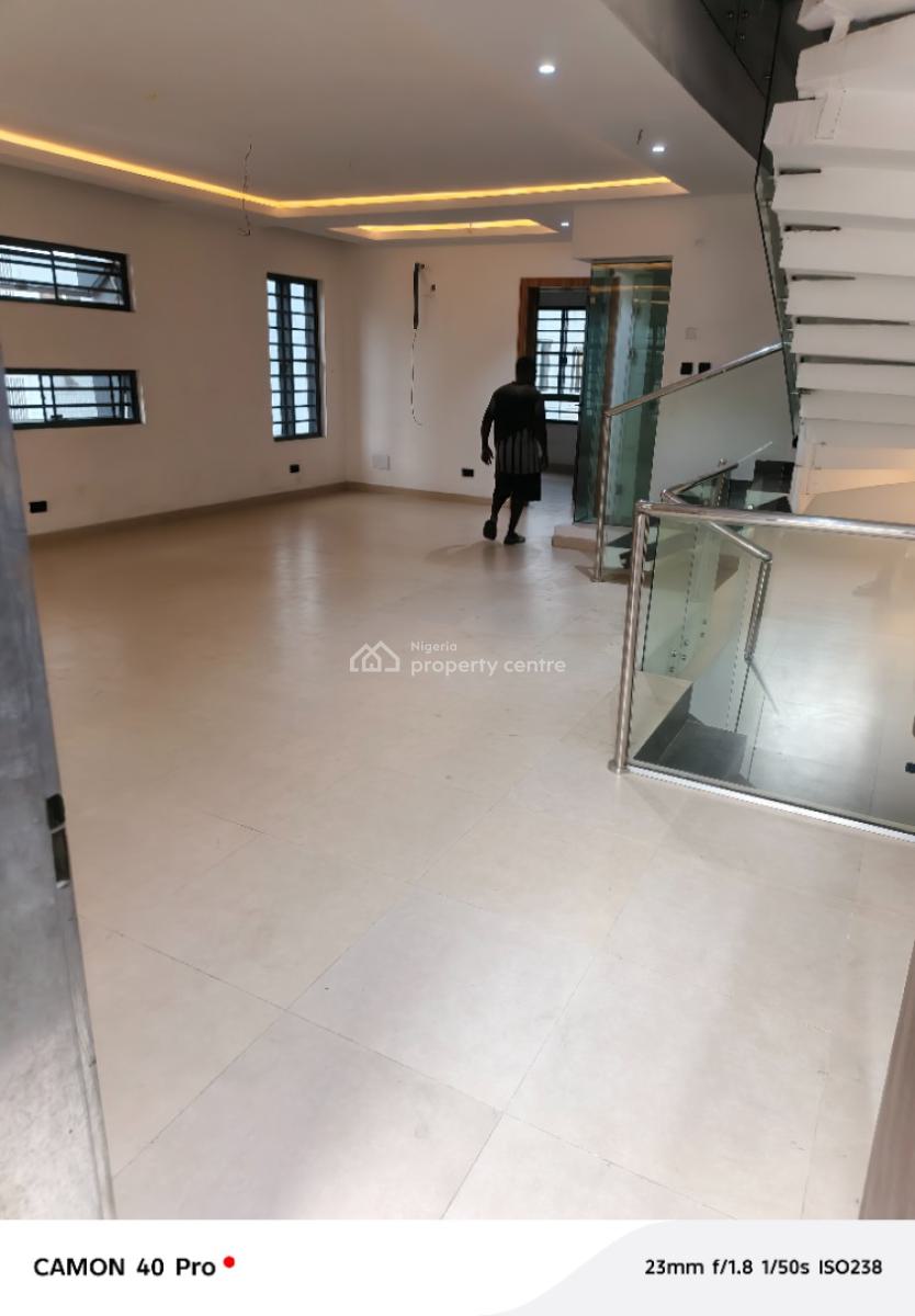 5bed Room Terrace Self Compound, Sinari, Victoria Island (vi), Lagos, Flat / Apartment for Rent
