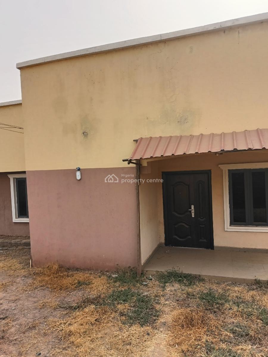 Standard and Spacious 4 Bedroom Apartment in Chikakore, Chikakore, Kubwa, Abuja, Detached Bungalow for Sale