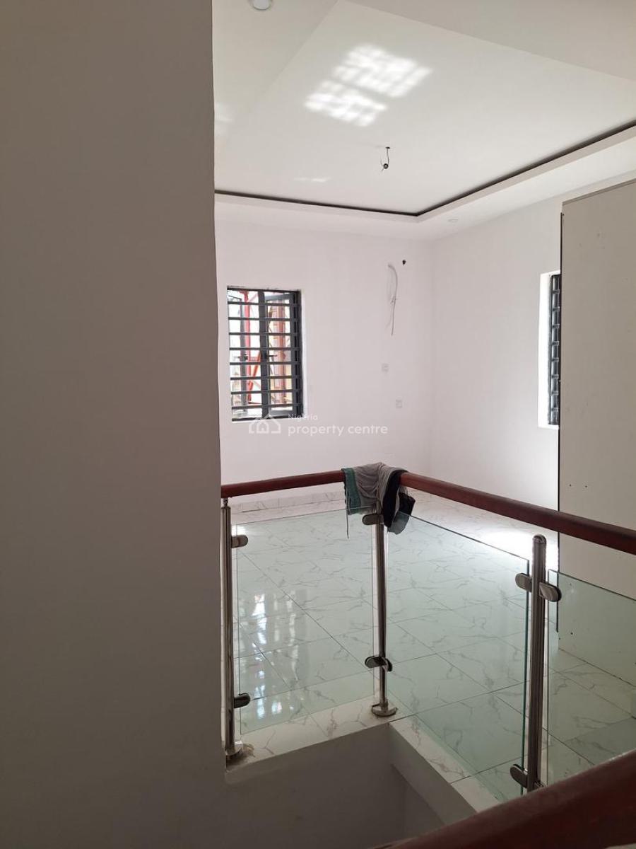 2 Bedroom Maisonettee Available for Super Distress, Ologolo Lekki, Ologolo, Lekki, Lagos, Terraced Duplex for Sale