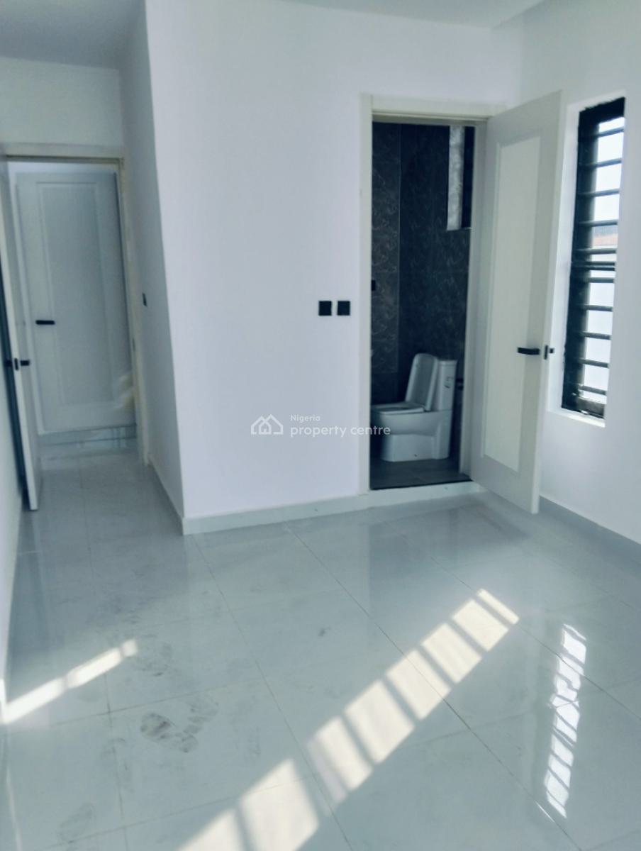 Well Finished Service 2 Bedroom Apartments, Ologolo, Lekki, Lagos, Flat / Apartment for Sale