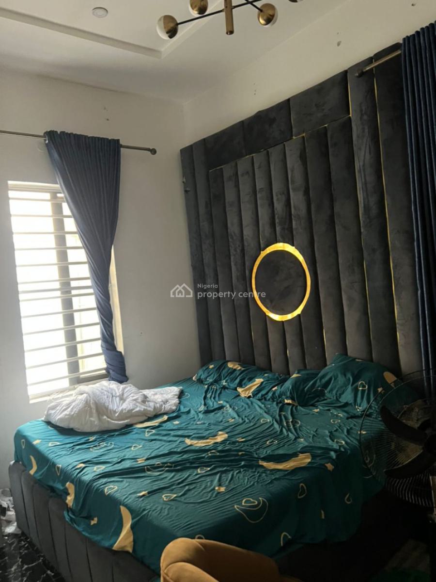 *massive Semi Masters Bedroom Upstairs(shared), Ikota, Ikota, Lekki, Lagos, Flat / Apartment for Rent