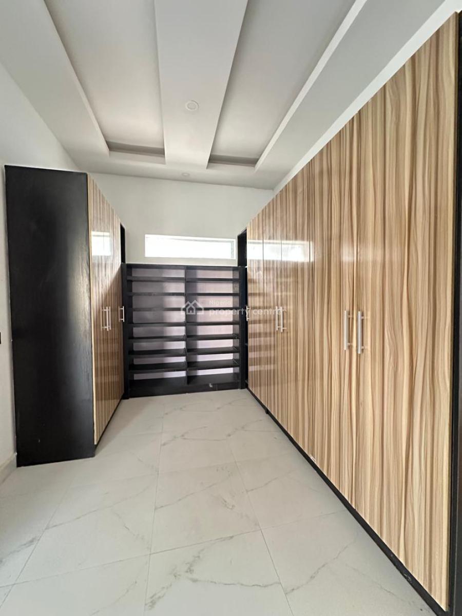 Subtle Design 5 Bedroom Detached Home with Strong Presence, Orchid, Lekki, Lagos, Detached Duplex for Sale