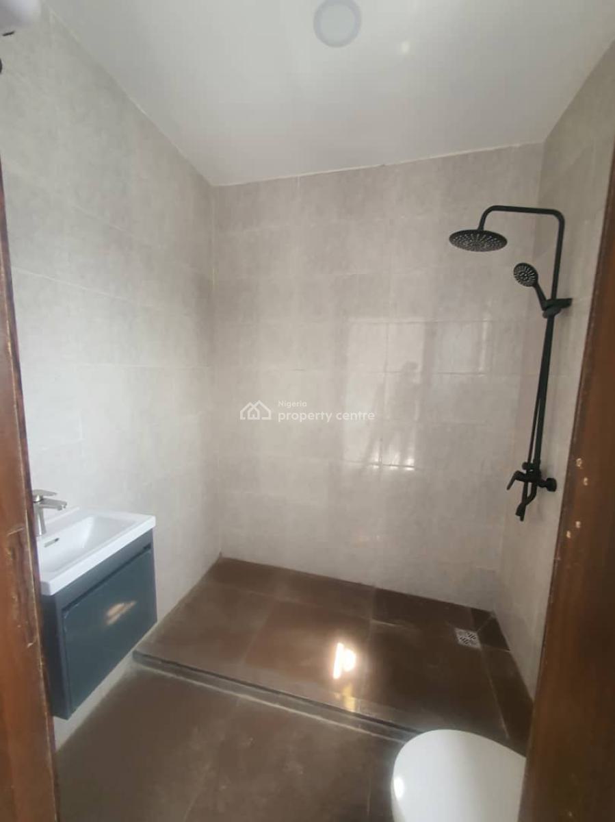 Newly Built Spacious & Standard 2-bedrooms Flat Downstairs, Ologolo, Lekki, Lagos, Flat / Apartment for Rent