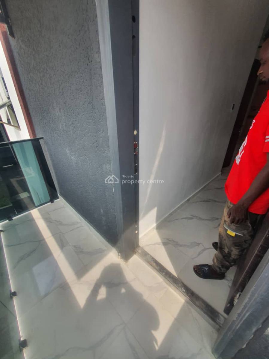 Newly Built Spacious & Standard 2-bedrooms Flat Downstairs, Ologolo, Lekki, Lagos, Flat / Apartment for Rent